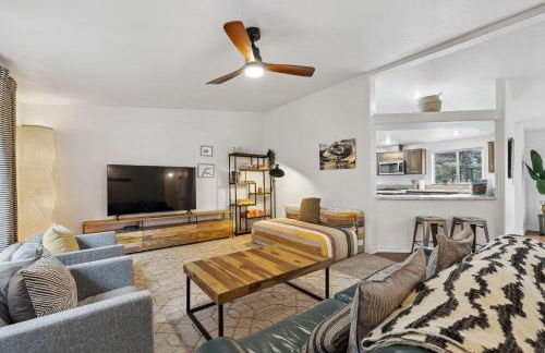 Black Moose - Pet friendly - Trailer parking - Wood stove - Single level - Photo 2