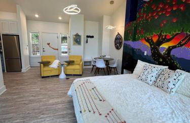 Firefly2 - luxury lakeside treehouse with hot tub - Foto 9