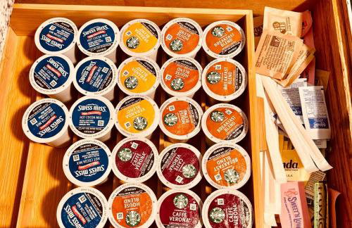 East Riverdale Enchanting 4 bedroom with 2 full bathrooms - Foto 31