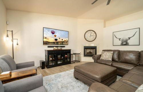 Grand Havasu Oasis with Custom Pool & Spa! - Foto 12