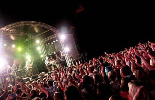 Luxury Pamper Home Hot Tub & Sauna Ladies Retreat - Photo 73