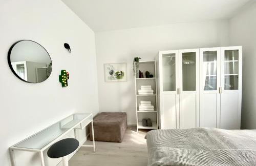 modernes Apartment, Terrasse und Garten am Lilienthalpark im Südwesten Berlins - Foto 8