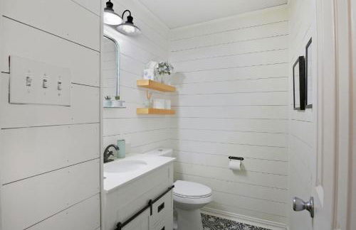 Howdy Hang Out - Cozy, Cute and Comfortable House! home - Foto 14