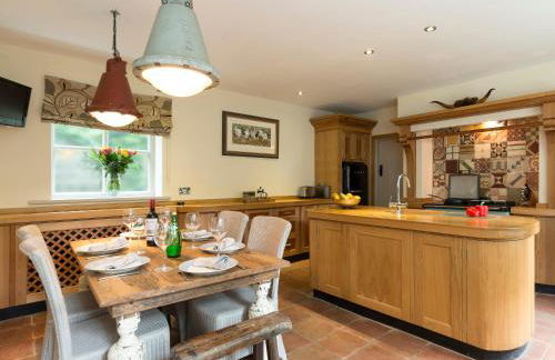 The Coach House - Photo 6