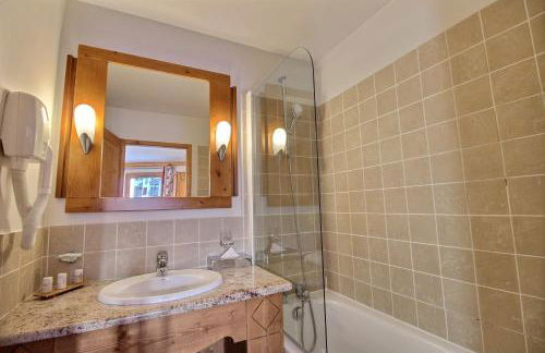 ARC 1950 - Appartement 10 personnes Duplex Cheminée - ski aux pieds - Sauna, Hammam, Jacuzzi - Photo 12