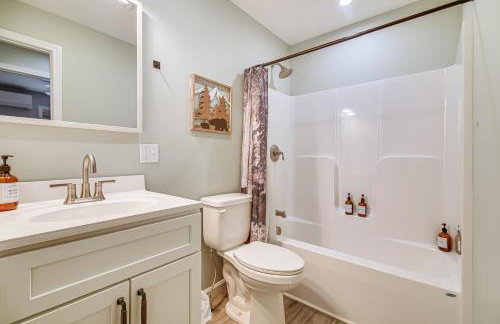 Ski, Swim, Kayak, Fish and Boat! Fam Bridgton Home - Foto 19