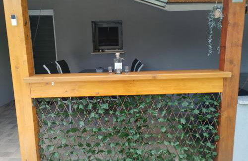 apartman Goga with pool and jacuzzi - Foto 43