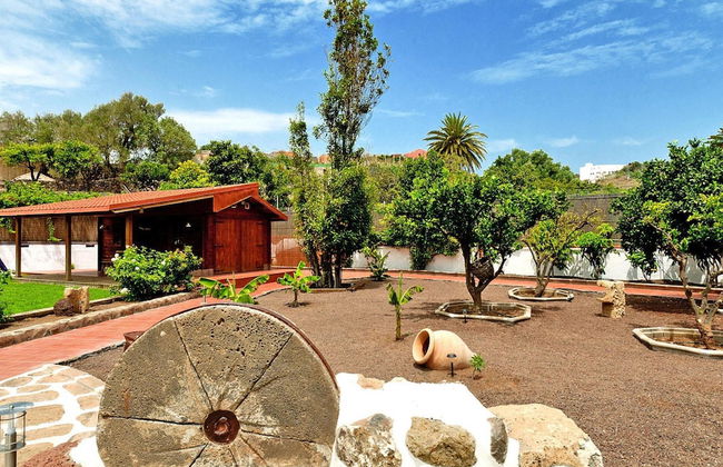 Villa With Pool and Beautiful Architecture - Foto 24