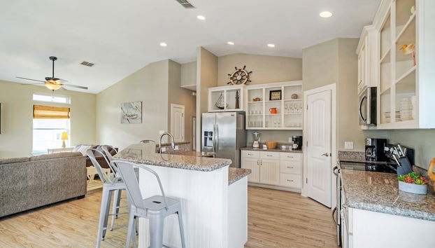 Casa Rosada by Avantstay Easy Beach Access Spacious Balcony Deck - Foto 4, Habitación