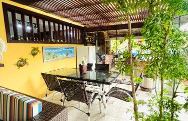 Búzios Praia da Ferradura Linda casa dentro de Condomínio com toda infraestrutura - água e luz inclusos na tarifa - Foto 28