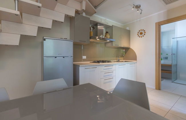 Tasso Apartments - Photo 10