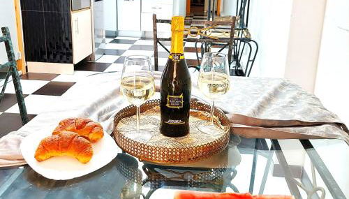 ELEGANT 3 BEDROOMS, Wifi free - Foto 1