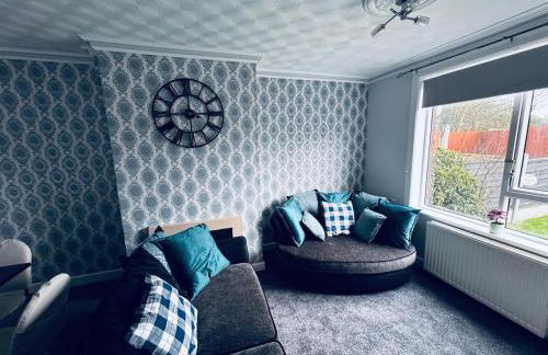 The Castleton Haven - 3 Bed Semi near M62 & M60 Motorways and Easy access to Manchester City Centre - Netflix and free high speed WIFI - Foto 33