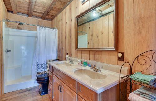 Pet-Friendly Opp Vacation Rental w/ Spacious Deck! - Foto 11