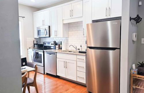 4 Minutes to UNC - 7 Minutes to Carrboro - En-Suite Bathrooms - Foto 11