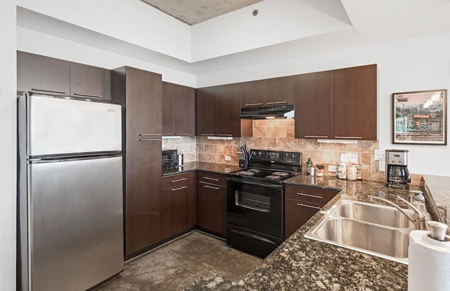 Austin Urban 1BD 1BA 2nd Street District Apartment - Photo 4