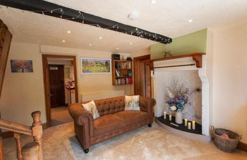 Picturesque Countryside Cottage minutes from Alton towers & Peak Wildlife park Whiston Hall Wedding venue - Foto 6