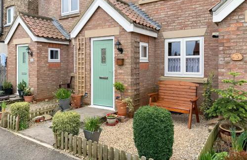 Middle Cottage - Photo 1