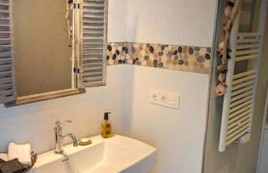 Altea Flying Whale - Photo 17