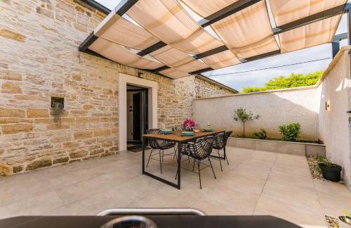 Stone House with pool Poeta - Foto 34