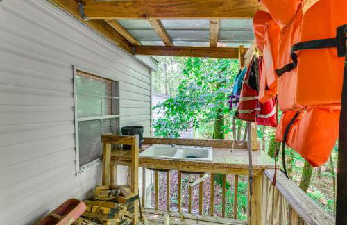 Pet-Friendly Sparta Retreat Porches and Fire Pit! - Foto 35