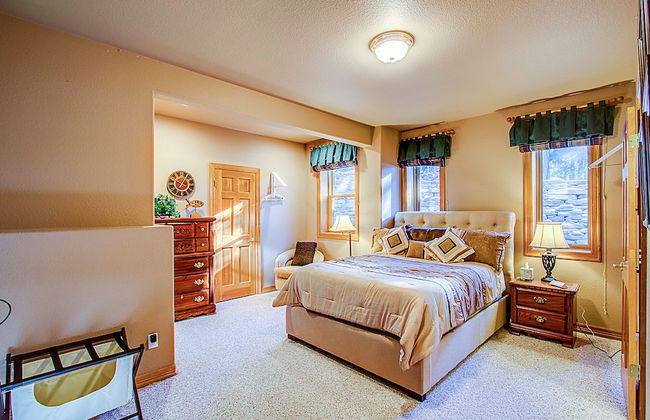 3bdwhere the Foxes Runluxurious, Usaf Academy - Foto 12