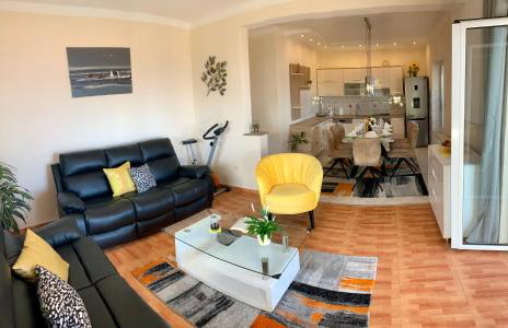 Duplex Apartment with Private Swimming Pool - Photo 27