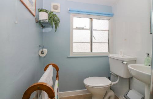 The Bungalow - Photo 15