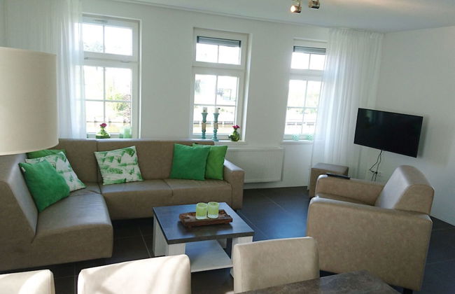 Pet-friendly Getaway - Photo 11