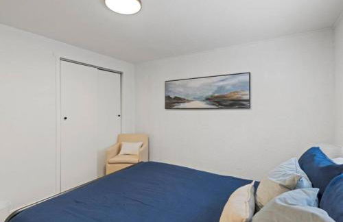 Newly Renovated Basement Apt - Foto 12