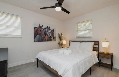 Heart of Euless - Quick Drive to World Cup Events! - Foto 11