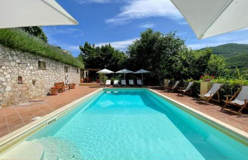 Serene Tuscan Retreat With Breathtaking Views - Photo 88