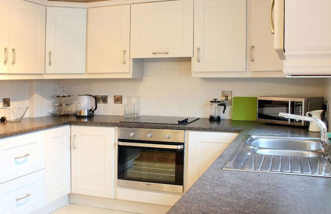 Luxurious KC House - Photo 15