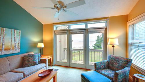 Glen Arbor Vacation Rental with Views of Lake! - Foto 5