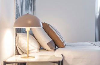 Tu Escapada Urbana - Plaza de Castilla III, Diseño y Localización - Photo 16