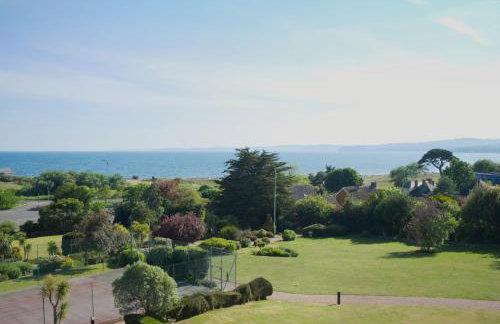 Devoncourt Monthly Rentals - Photo 11