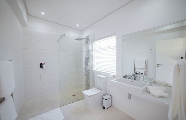 A Riverbed Guesthouse - Photo 31