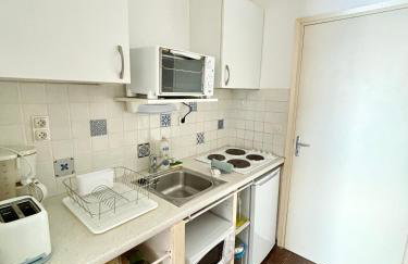 A 20min d AJACCIO, Grand studio 3 personnes - pieds dans l'eau - accès direct plage - vue mer exceptionnelle - Foto 9