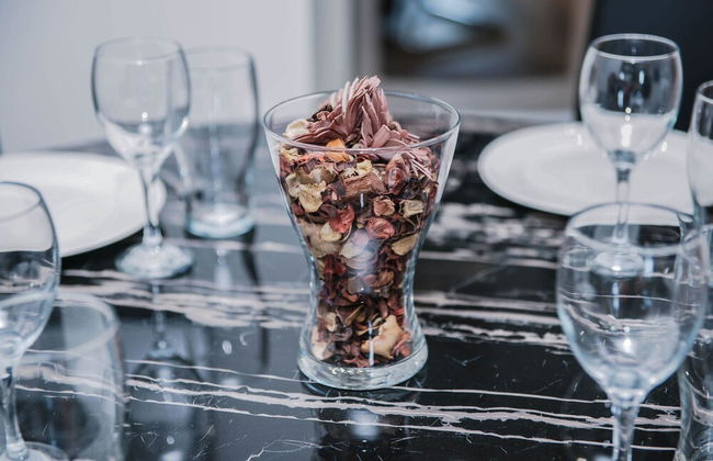 Riverside 2 Bed Apartment - Photo 12