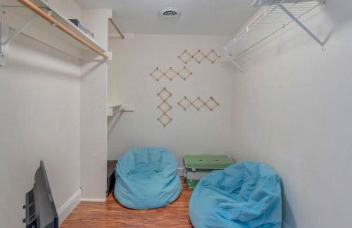 Huge Farmhouse with Heated Pool for Vacations and Retreats - Foto 27