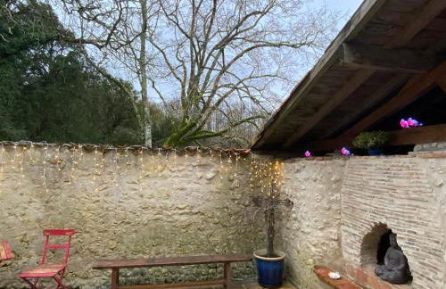 French Farmhouse Retreat with pool & superb views. - Foto 9