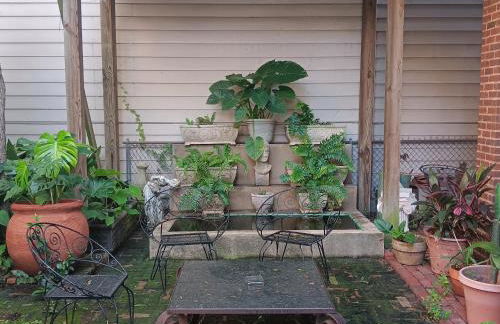 Refuge in the Heart of Montrose - Photo 20