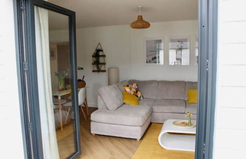 Salt Yard Apartment, Parking and Terrace, Whitstable - Foto 8