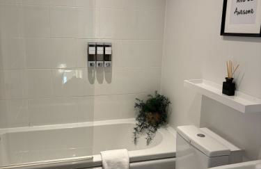 The Hive Apartment - Photo 26