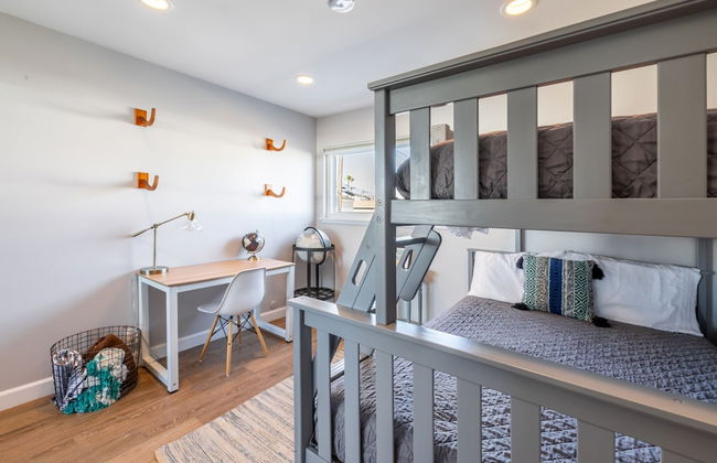 Ocean Breeze Buyout by Avantstay Steps to Beach - Photo 36