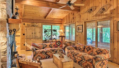 Rustic Cozy Cabin on Island Lake with Fire Pit, Dock - Foto 4