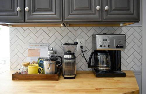 HostWise Stays - The Edmond - Bloomfield Apartment in a great location! - Foto 8