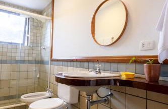 Casa espaçosa com piscina ampla e churrasqueira perto de São Paulo - Foto 51