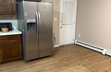 FOR LONGTERM RENTAL 3 BR NEAR YALE SCIENCE CENTER-MUNSON St - Foto 4
