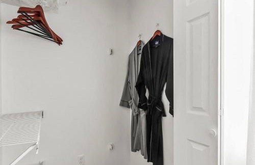 Day Dreamer minutes to Stadium with Fire pit and Parking - Foto 19